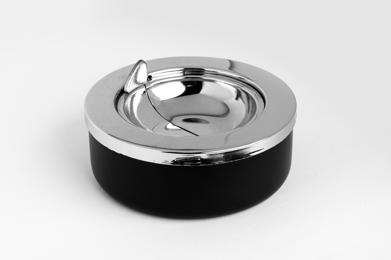 The Wippi ashtray was first produced at Mattssons in 1956.